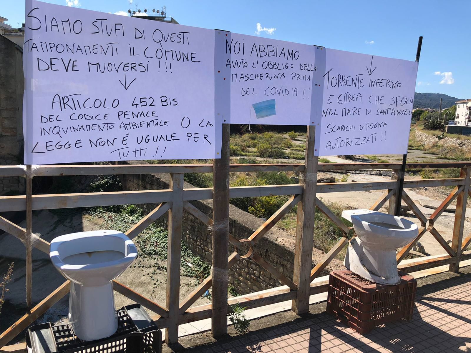 Corigliano Rossano, convivono con la fogna «e nessuno fa niente» – FOTO E VIDEO