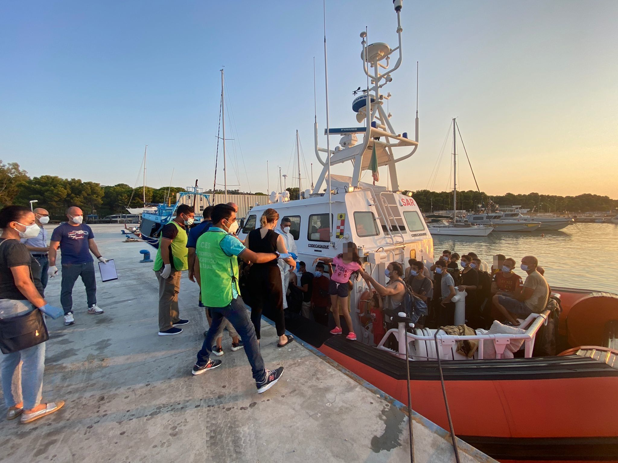 Sbarco a Roccella Jonica, arrestati  i due scafisti ucraini