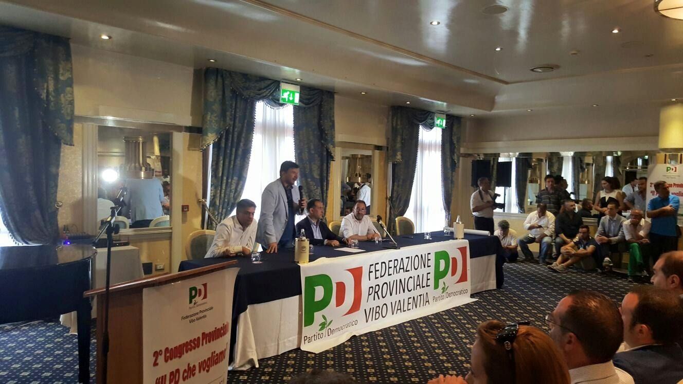 Guerra nel Pd vibonese. La minoranza: «Segretario non legittimato»