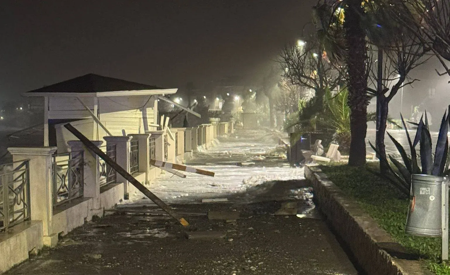 Ciclone “Harry”, il Comune di Crotone chiede lo Stato di emergenza