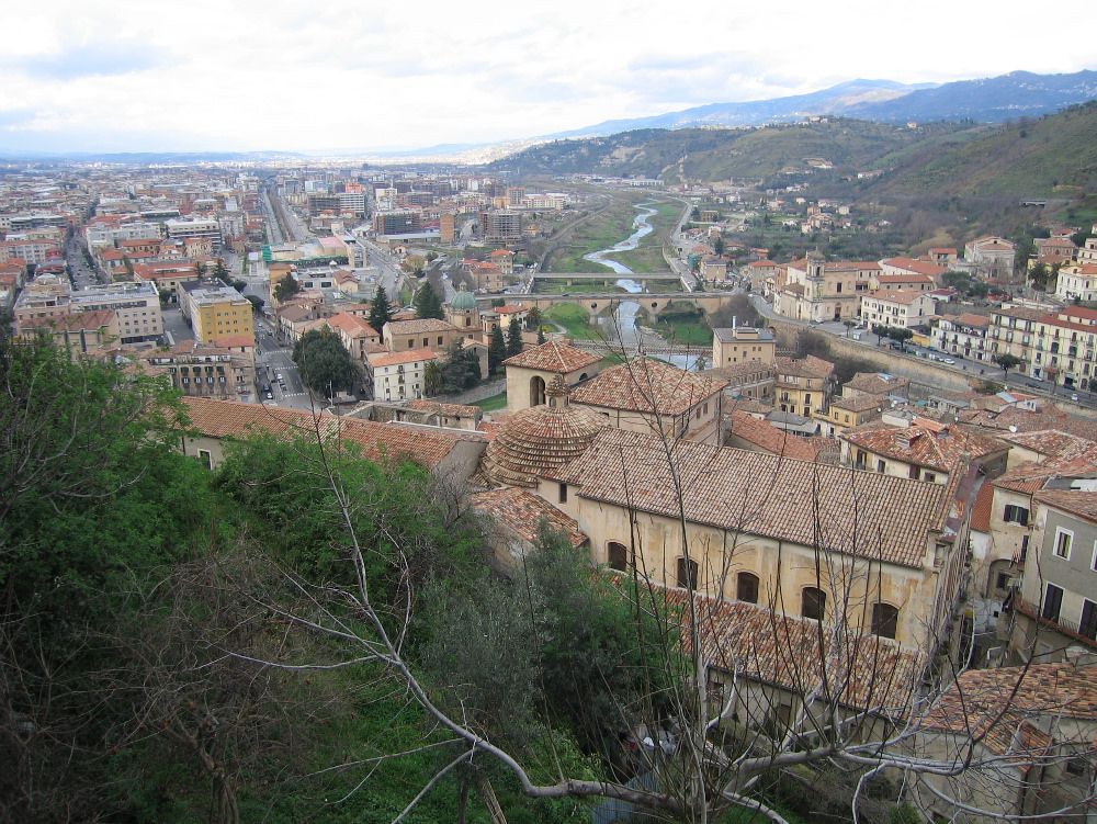 Cosenza, le cooperative occupano Palazzo dei Bruzi