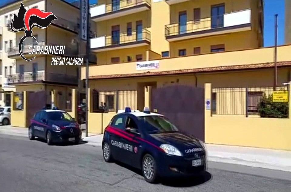 Gioia Tauro, due furti in poche ore durante il lockdown: arrestato un 21enne