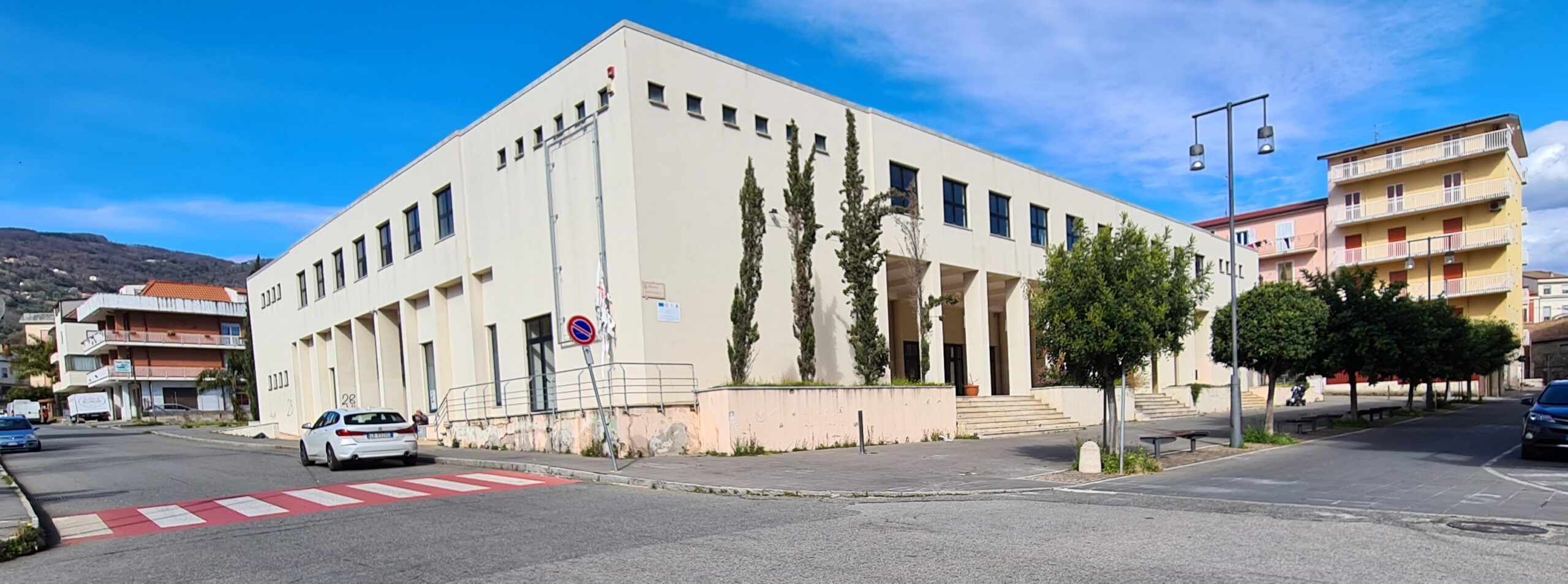 «Creare un piccolo Mercato Slow Food nell’immobile di Piazza Botticelli a Lamezia»