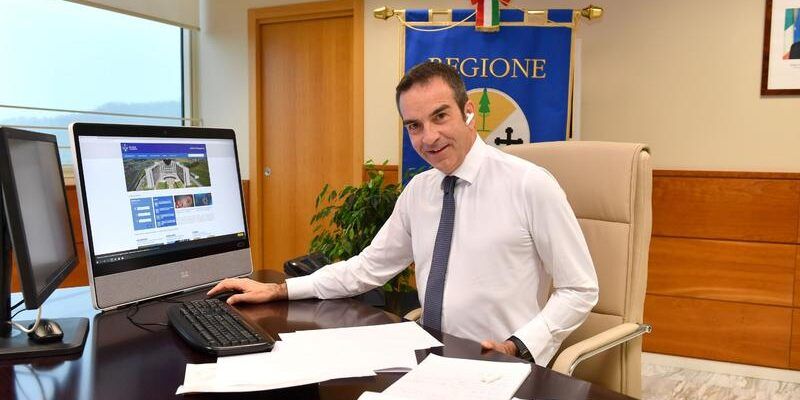 Vicenda Sacal alle battute finali. Occhiuto: «Fincalabra per acquisire la società»