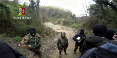 Il patto di mutuo soccorso tra clan di ‘ndrangheta per coprire il boss latitante