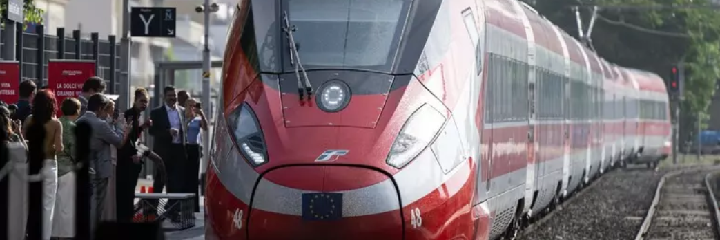 Treni in tilt da Nord a Sud: guasti e incendi bloccano migliaia di viaggiatori