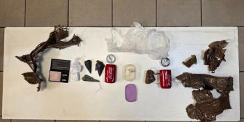 Cocaina nascosta in lattine sigillate nel ripostiglio: arrestato un 60enne a Crotone