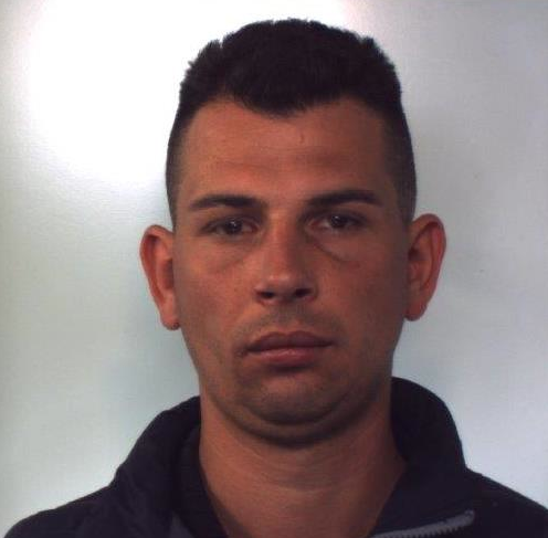 Rubavano gioielli per rivenderli ai compro oro, indagati due uomini