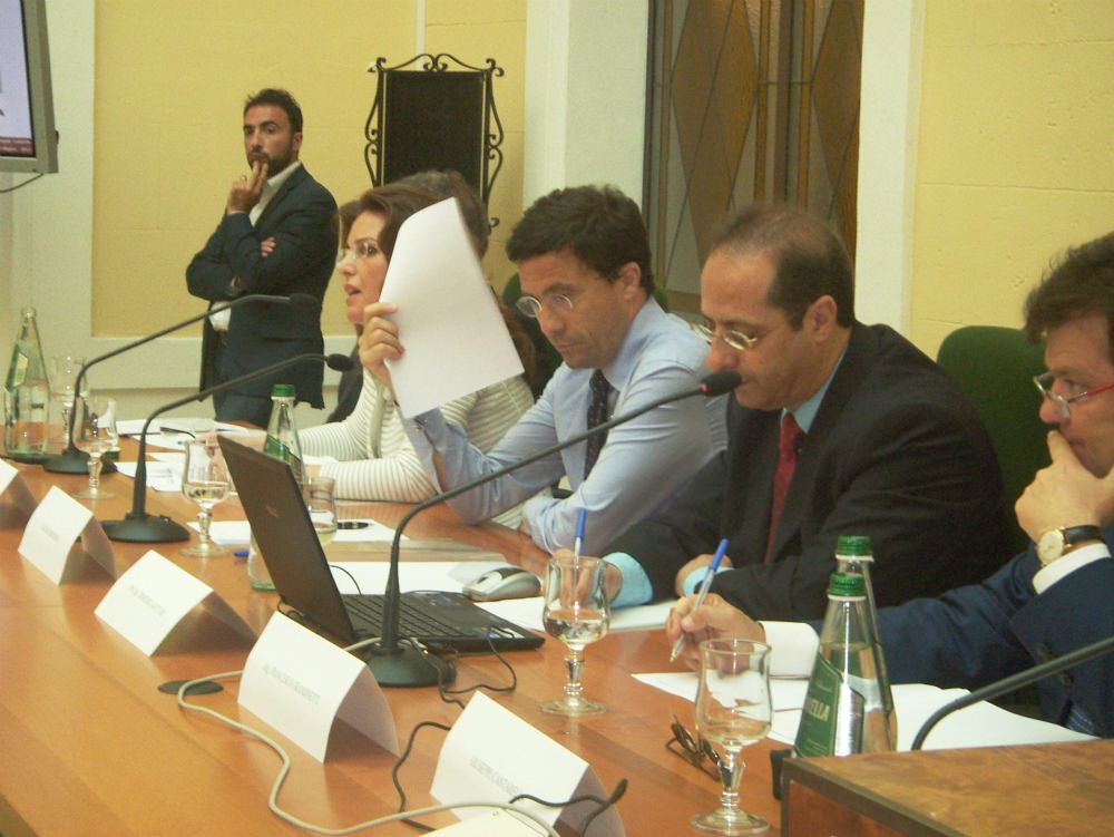 Caccia commissario di Fli a Catanzaro