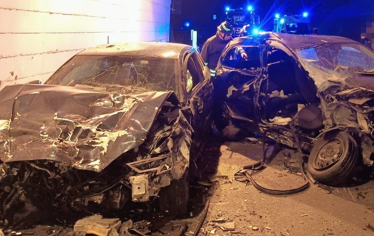 Catanzaro, l’ora del dolore. Domani pomeriggio i funerali del giovane Riccardo Fabiano