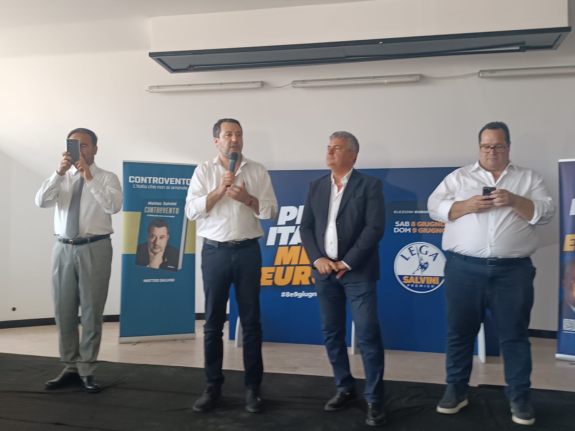 L’autonomia fa riesplodere le divisioni nella Lega. «In Calabria troppi servi sciocchi»