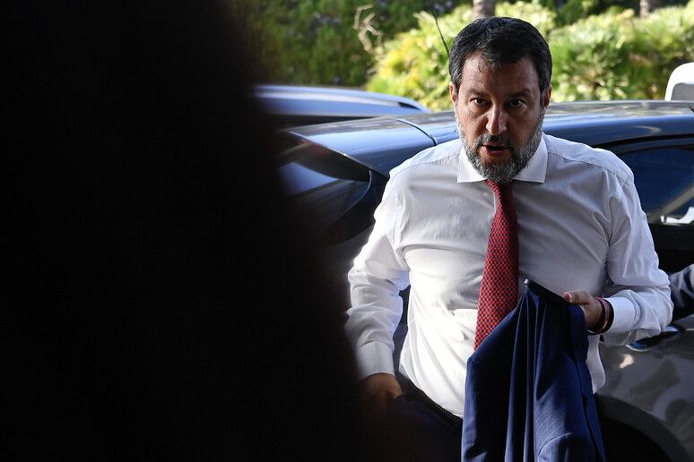 Cambia la tassa sulle banche. Salvini tentato dal minicondono