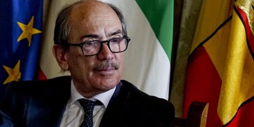 Mistero Parlamentarie, malumori nel M5S: e in tanti si aspettano la candidatura "dall'alto" di De Raho