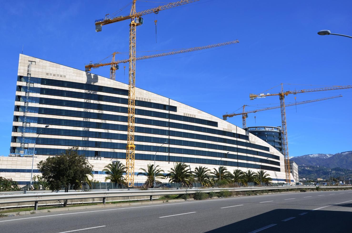 Reggio, il palazzo di Giustizia diventerà «il simbolo del fallimento dello Stato»