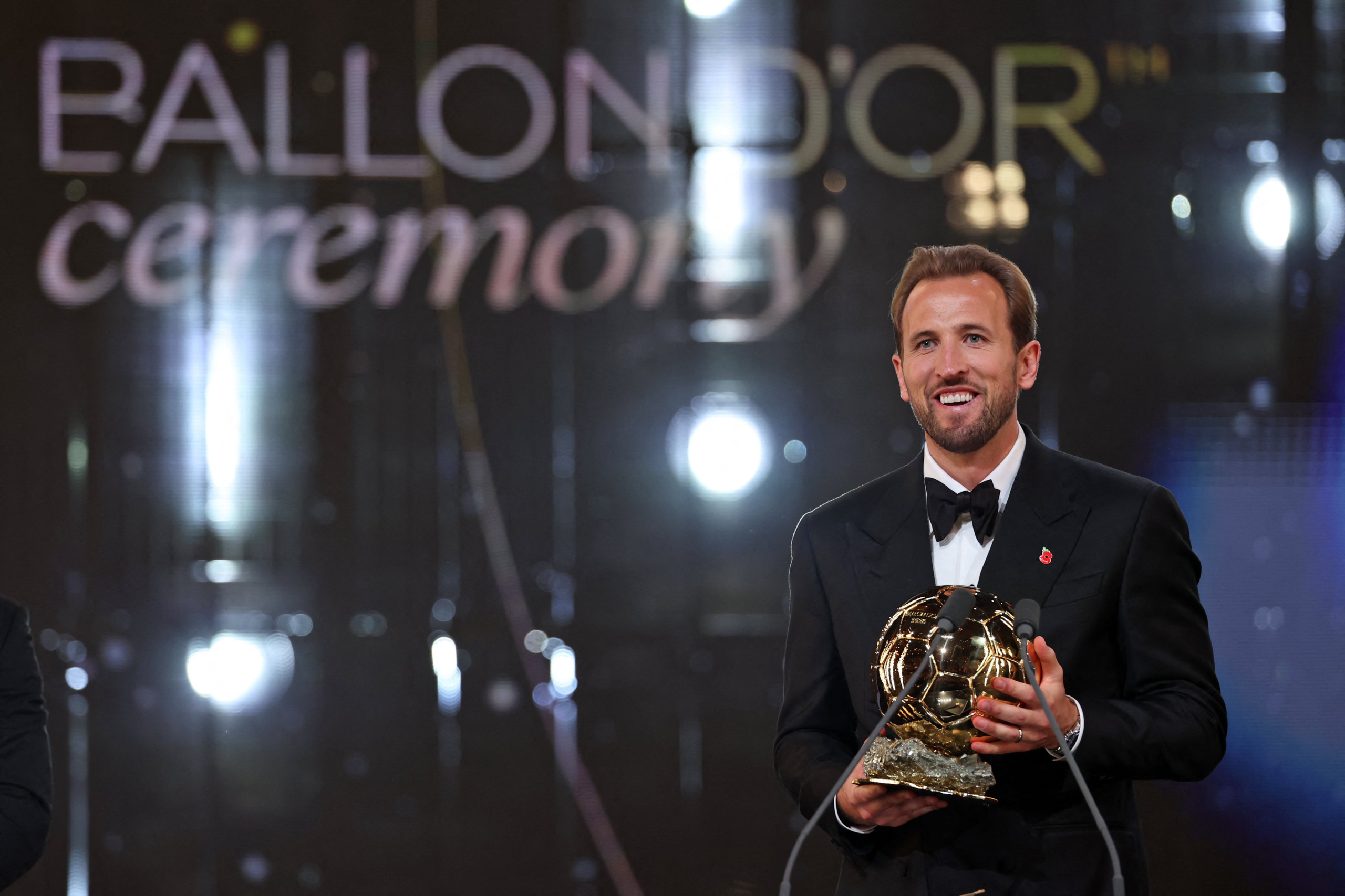 Pallone d’Oro 2026, trionfa Harry Kane: è il primo inglese dopo 25 anni