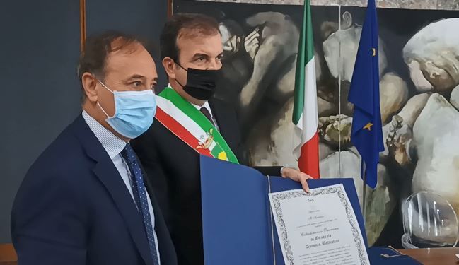 Cosenza, cittadinanza onoraria agli Ufficiali dell’Esercito impegnati nella lotta al Covid