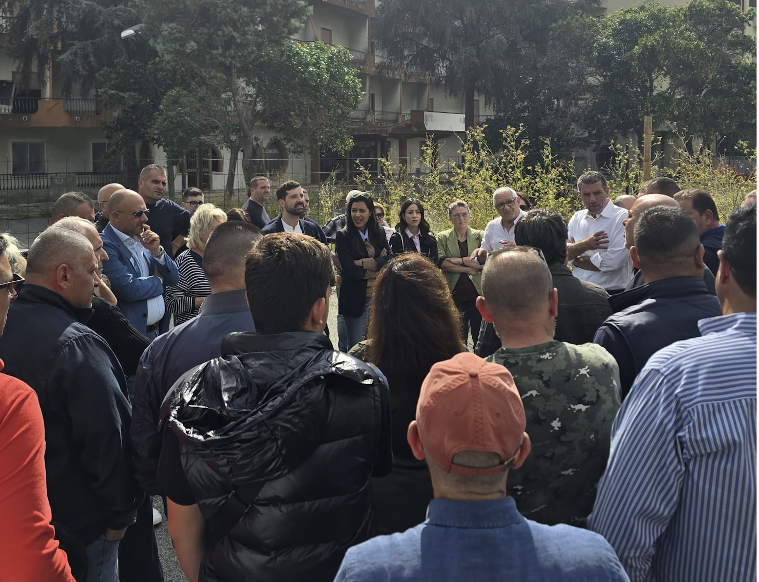 Caro carburanti, il Pd metropolitano incontra i manifestanti: «Servono risposte immediate»