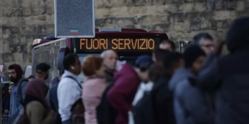 sciopero trasporti autobus bus fuori servizio