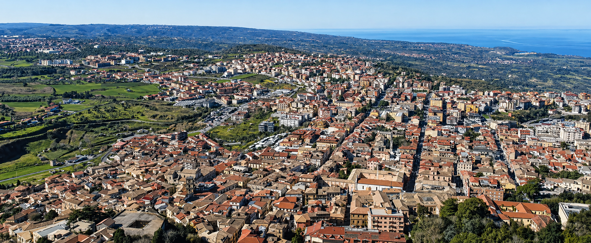 Ritorno al passato nei Comuni vibonesi: tanti ex sindaci e solo 3 donne in campo su 29 candidati – NOMI