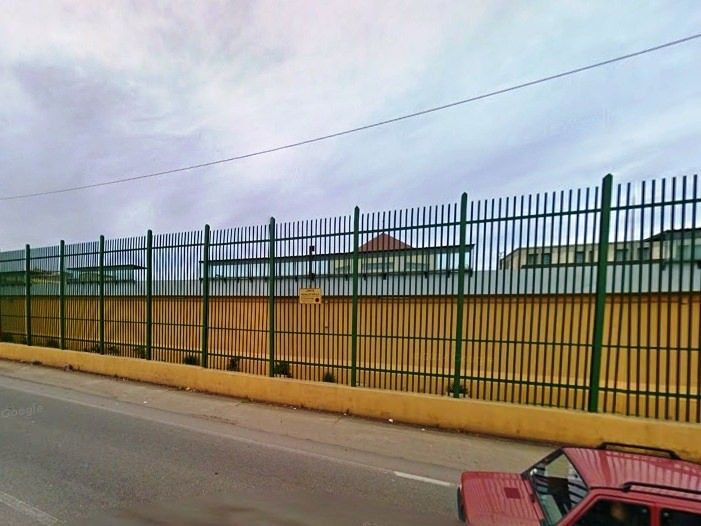 Latitante del clan Crea si presenta in carcere