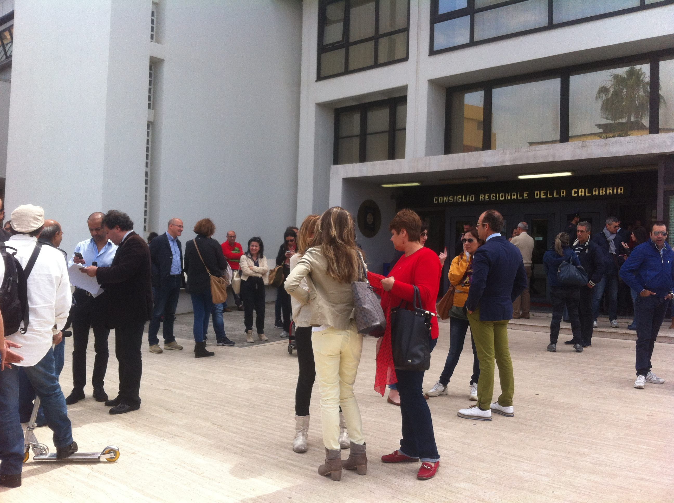 Ultima Campanella, il Palazzo sotto assedio