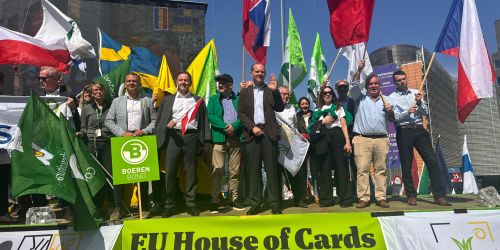 Giansanti dalla piazza di Bruxelles: «No alla Pac in un fondo unico»