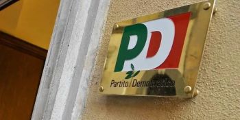 Tra sconfitte e silenzi, il Pd calabrese cerca una via d’uscita