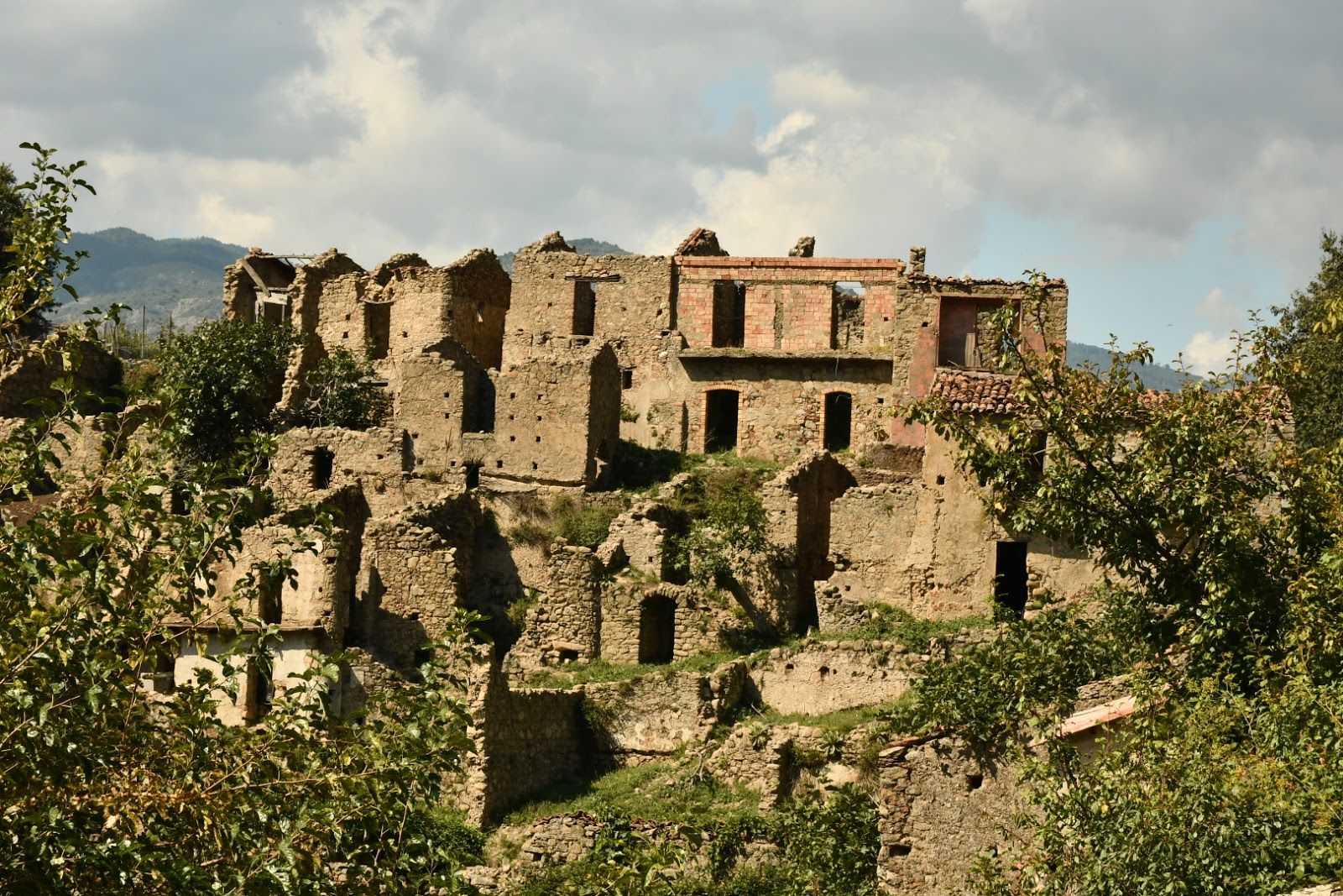 «Casalnuovo, il Mondo alla fine del mondo»