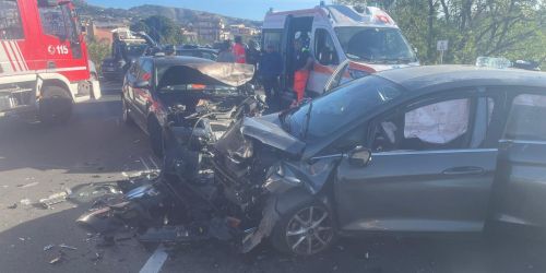 incidente statale 106 reggio