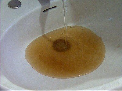 «Acqua avvelenata a Catanzaro», il Codacons: stop ai pagamenti