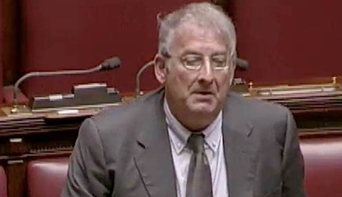 Stalking, Magorno: «Urge una revisione del Ddl»