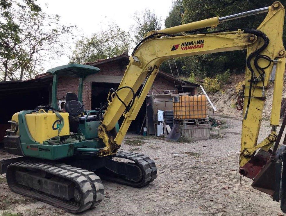 Il business dei mezzi rubati e la memoria "corta" del boss-venditore Rocco Anello