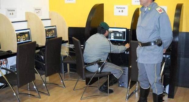 Scommesse illegali, scoperte tre agenzie a Catanzaro