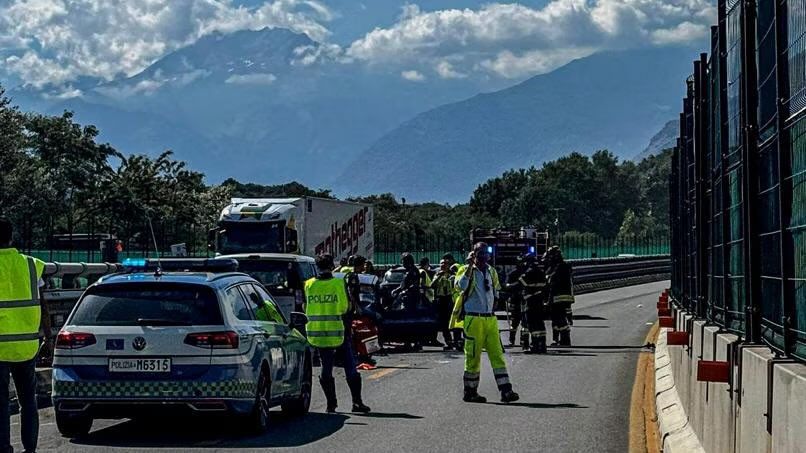 Un altro anziano contromano in autostrada: un morto sull’A32