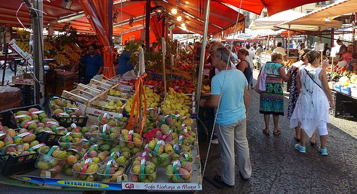 Era scomparso da Catanzaro, 14enne ritrovato mentre vagava per Ballarò