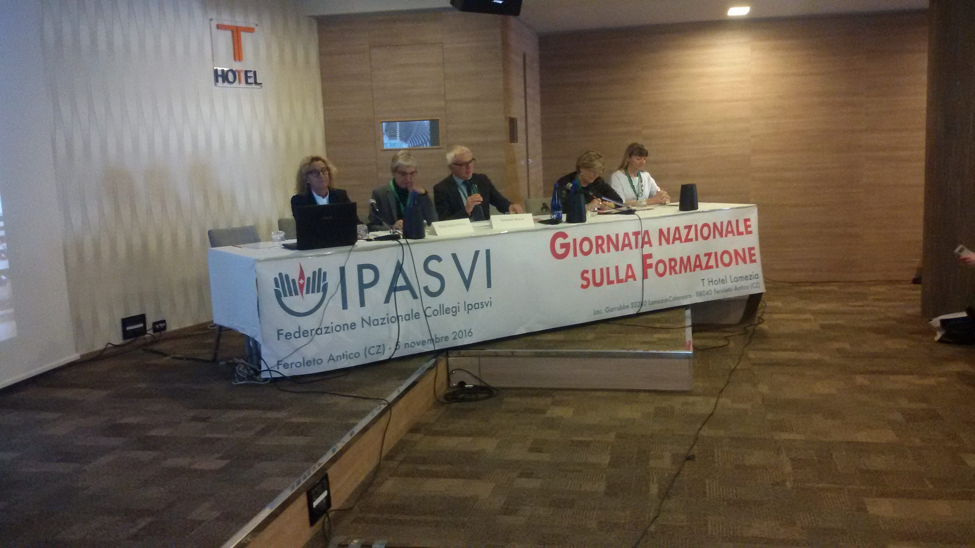 «Tutelare gli infermieri calabresi»