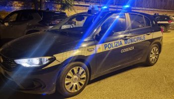 Cosenza, la polizia municipale sventa il furto di una bici elettrica