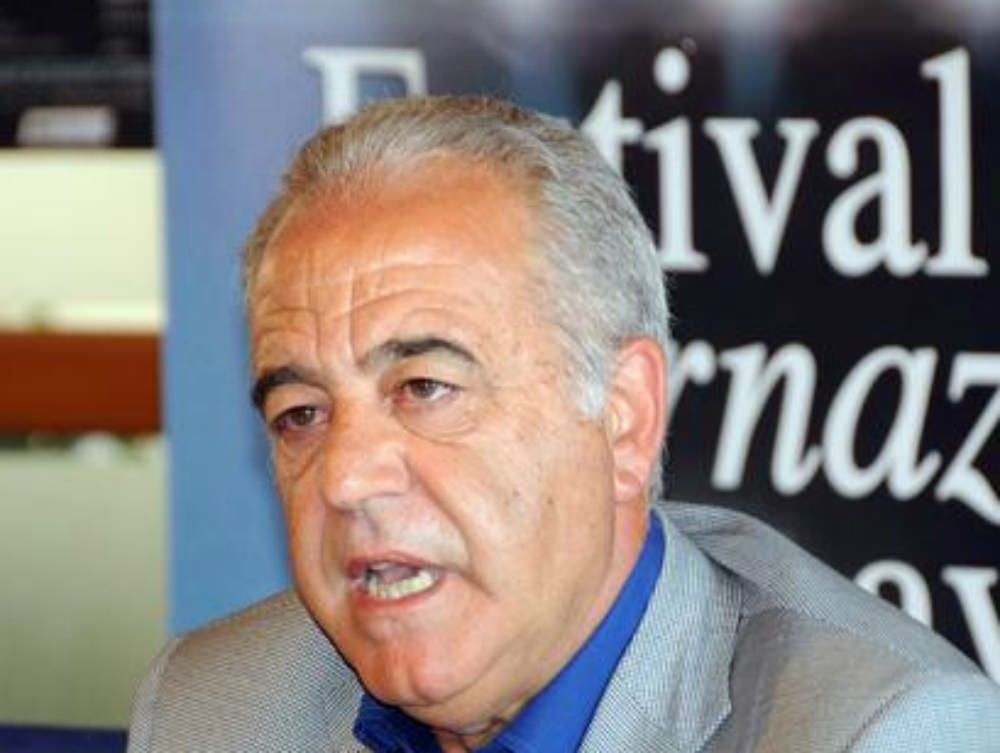 Prove tecniche di matrimonio tra il Pd e il sindaco Gravina