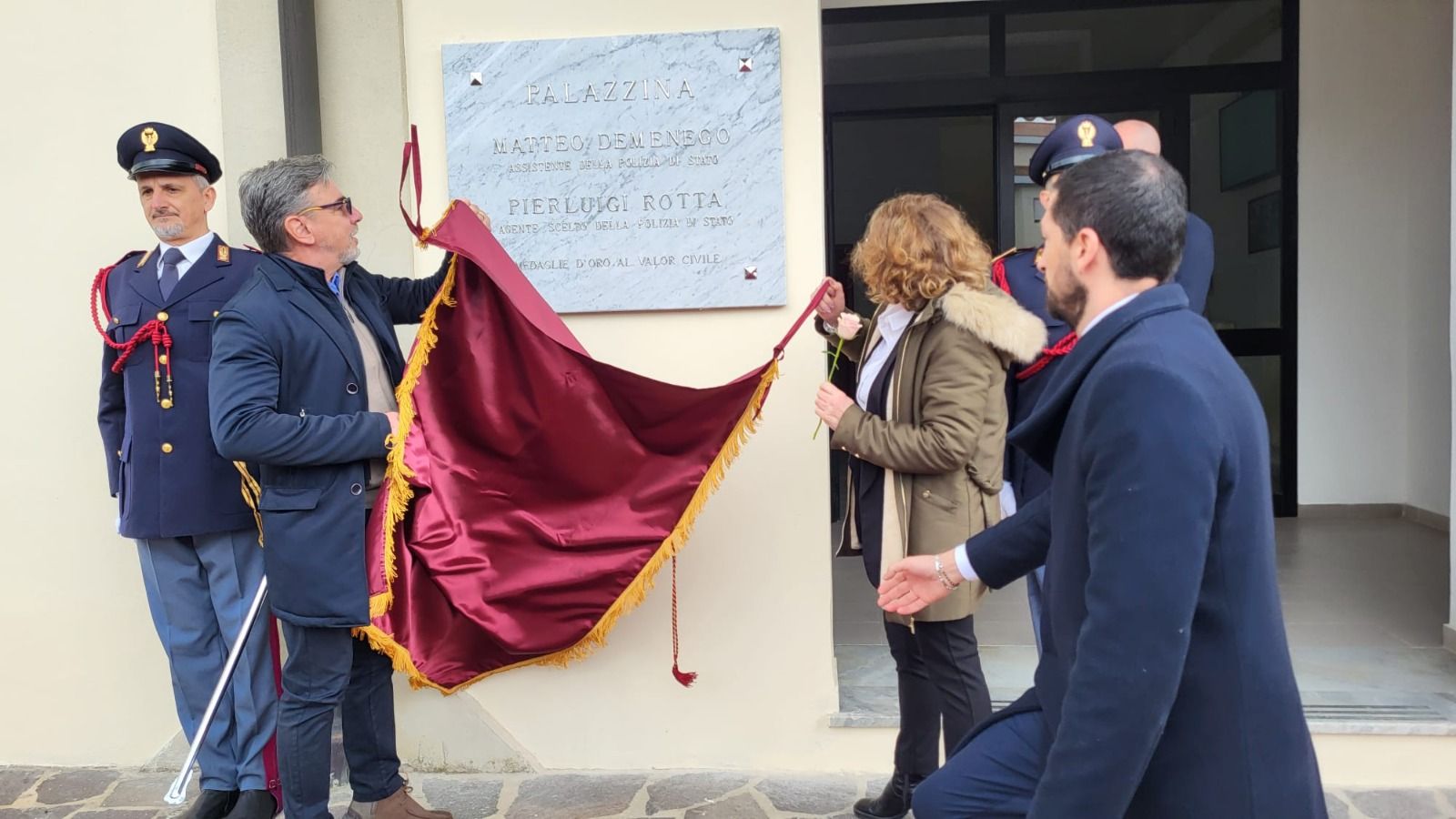 Vibo, edificio Scuola Allievi della Polizia intitolato a vittime Trieste – FOTO