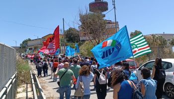 Ex Abramo Customer Care, ammortizzatori per 656 lavoratori: sindacati in allarme