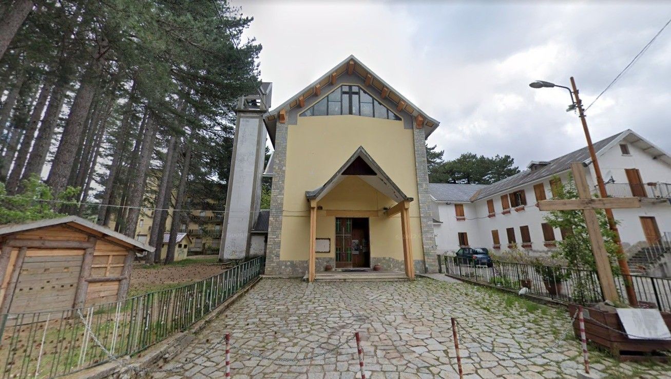 Adeguamento liturgico e conservazione dell’altare di Camigliatello, nuovo appello a Checchinato