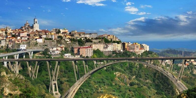 «Ponte Morandi di Catanzaro, lavori senza collaudo». L’allarme della Procura della Corte dei Conti
