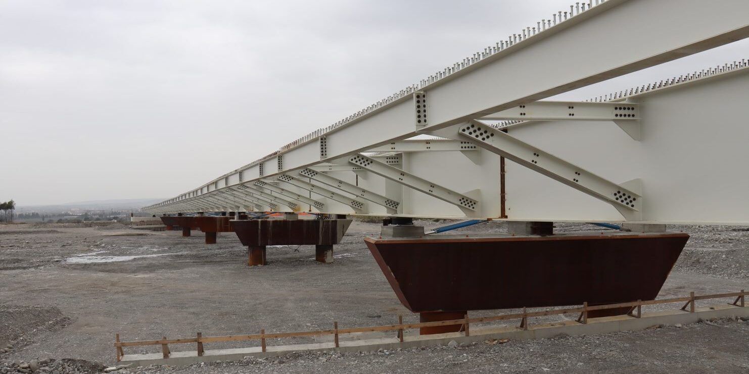 Terzo megalotto statale 106, completato l’impalcato del viadotto “Satanasso”