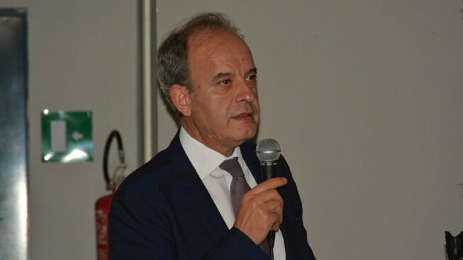 Concorsi pilotati, Zimbone rassegna le dimissioni da rettore