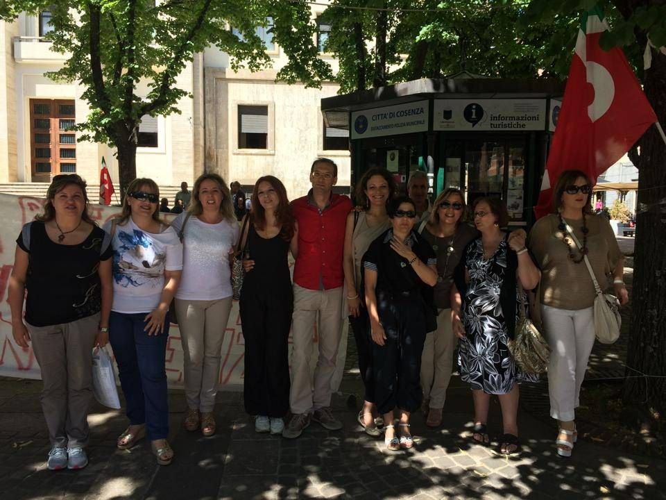 Cosenza, docenti in piazza contro il Piano scuola di Renzi
