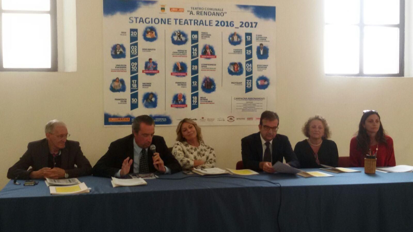 Al "Rendano" in scena prosa, commedie e musical