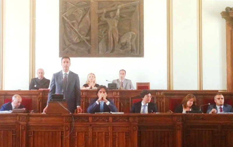 Comune di Reggio, il "buco" di bilancio si riduce