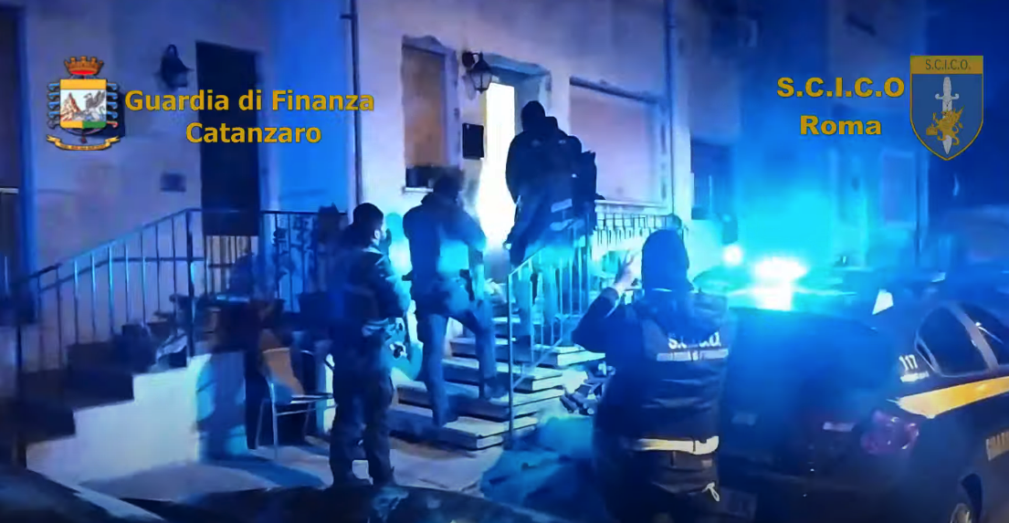 I Gallace nell’élite del narcotraffico, chiesto il processo per 20 persone – I NOMI