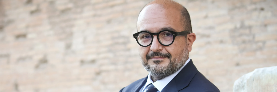 Nuovo scivolone di Sangiuliano, sbaglia su Colombo ed è polemica