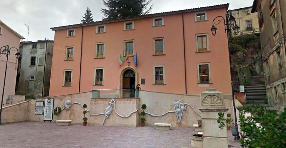 Mendicino, ricorso di tre consiglieri di minoranza per far sciogliere il Comune